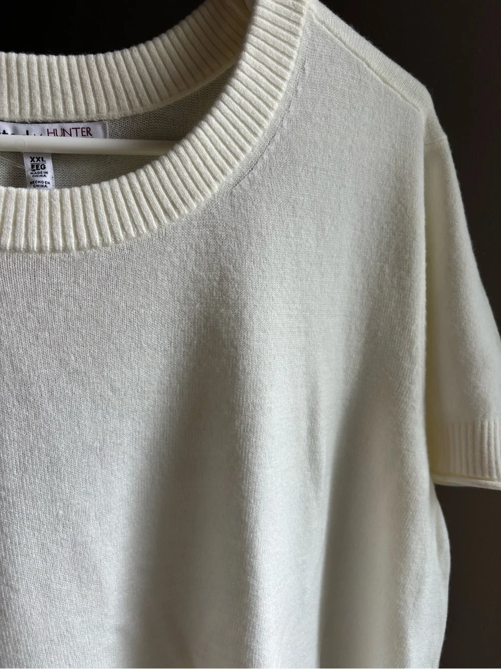 Womens lightweight sweater top